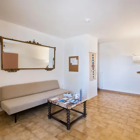 A Casa Di Legnointesta