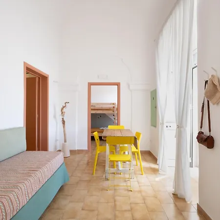 A Casa Di Legnointesta