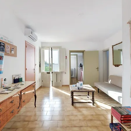 A Casa Di Legnointesta