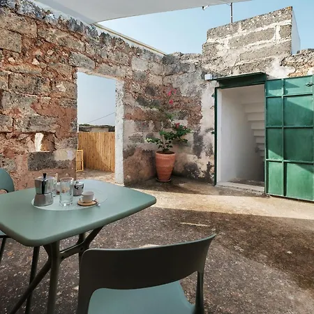 A Casa Di Legnointesta Casa di campagna Nardò